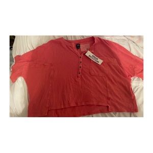 coral t-shirt size small, urban outfitters never worn still with tags 🍑🧡